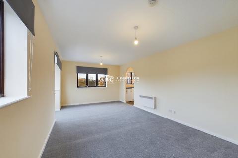 2 bedroom apartment to rent, Magpie Close, London, NW9