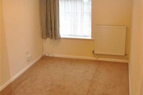 Studio to rent, Oxford Road