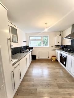 2 bedroom flat to rent, Oxford Close, EN8