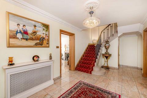 8 bedroom terraced house for sale, Farm Street, London W1J