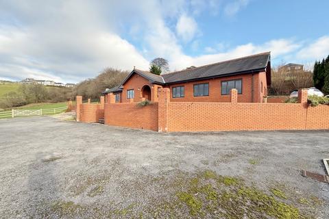 6 bedroom bungalow for sale, Hendy Farm Bungalow