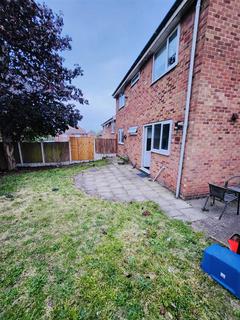 2 bedroom flat to rent, Newtondale Close, Nottingham NG8