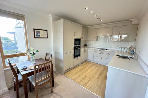 2 bedroom apartment for sale, Helston Lane, Windsor, Berkshire, SL4