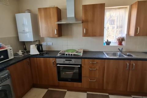 1 bedroom flat to rent, London, E12