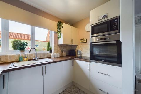 2 bedroom detached bungalow for sale, Church View, North Lincolnshire DN18