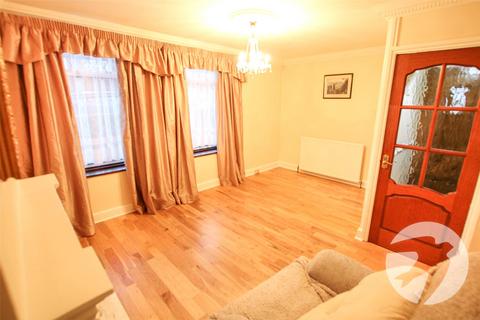 3 bedroom end of terrace house for sale, St. Keverne Road, London, SE9