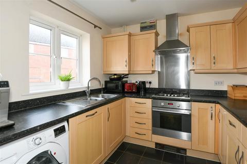 3 bedroom end of terrace house for sale, Bishopsmead, Trowbridge