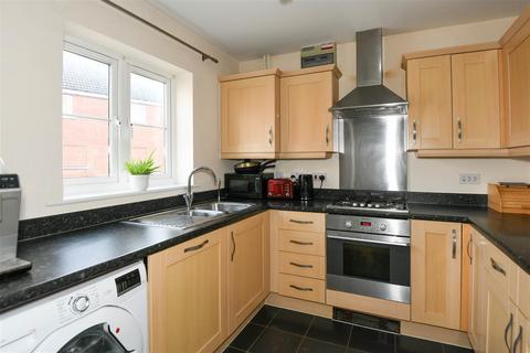 7 Bishopsmead, Staverton, Trowbridge, BA14 8BW