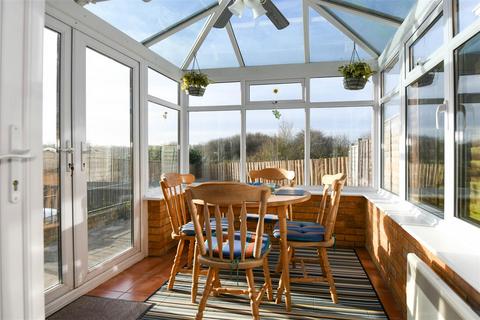 7 Bishopsmead, Staverton, Trowbridge, BA14 8BW