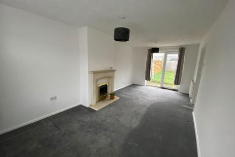 3 bedroom end of terrace house to rent, Taunton Avenue, Corby NN18