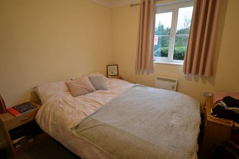 2 bedroom ground floor flat to rent, Fellowes Road, Peterborough, PE2