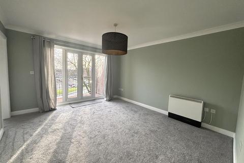 2 bedroom flat to rent, Whitecross Gardens, York