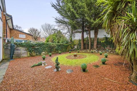 4 bedroom detached house for sale, Lyonsdown Road, New Barnet, Barnet, EN5