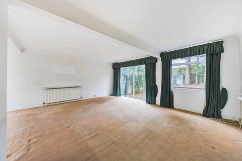 4 bedroom detached house for sale, Lyonsdown Road, New Barnet, Barnet, EN5