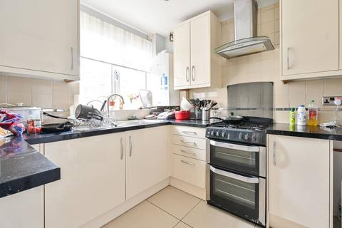 3 bedroom terraced house for sale, Ambergate Street, Elephant and Castle, London, SE17