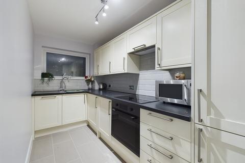 1 bedroom flat to rent, Grant Court, Spencer Hill, Wimbledon, London