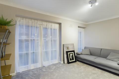 1 bedroom flat to rent, Grant Court, Spencer Hill, Wimbledon, London