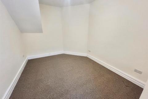 3 bedroom terraced house to rent, St Ronans Road, Monkseaton