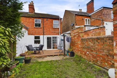 2 bedroom end of terrace house for sale, Pomfret Road, Towcester, NN12