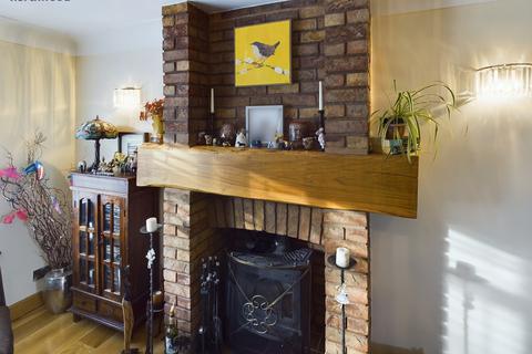 Greenacres Bottom Road, Summerhill, Wrexham, LL11 4TR