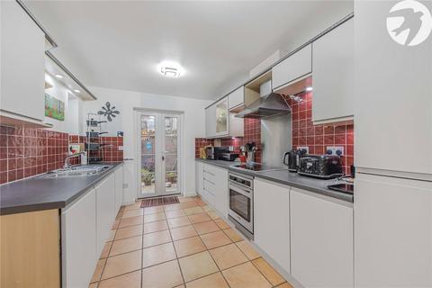 3 bedroom end of terrace house for sale, Ingress Park Avenue, Greenhithe, Kent, DA9