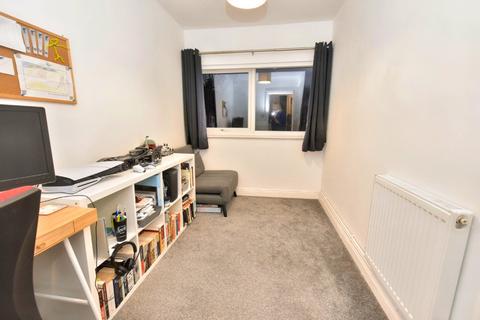 23 Grove Court, Leeds, LS6 4AE