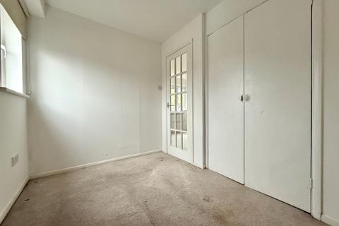 Studio for sale, Southwold Road, Watford, WD24