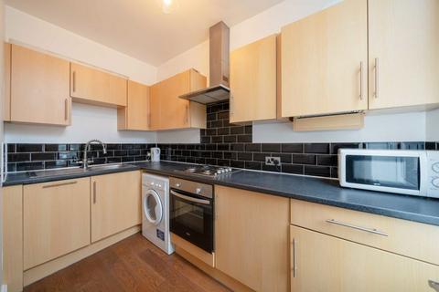 1 bedroom flat to rent, St. Julians Road, London NW6