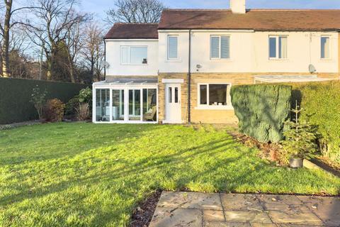 3 bedroom end of terrace house for sale, Newton Park, Hove Edge, HD6 2LW
