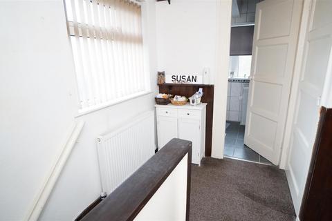 65 Stonegate Road, Bradford, BD10 8BU