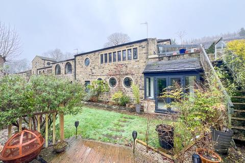 4 bedroom detached house for sale, Holme Court, Holmfirth HD9