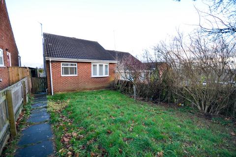 2 bedroom bungalow for sale, Kinross Drive, Stanley