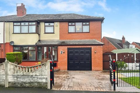 4 bedroom semi-detached house for sale, Hillcrest Ave, Leigh