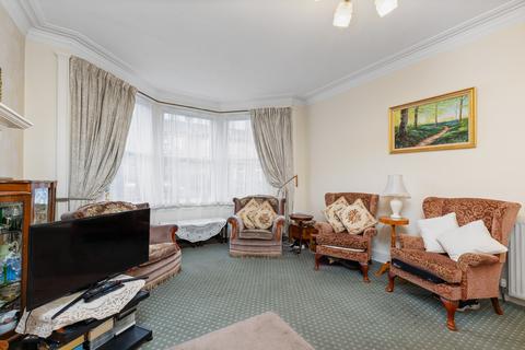 2 bedroom flat for sale, 33 Baronscourt Terrace, Willowbrae, EH8 7EN