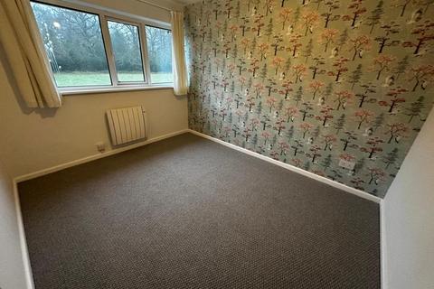 3 bedroom terraced house to rent, Wheeler Close, Chadwick End