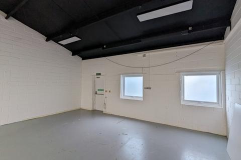 Industrial unit to rent, Unit 6, Metcalf Close, Sweet Briar Road Industrial Estate, Norwich, Norfolk, NR3 2BP