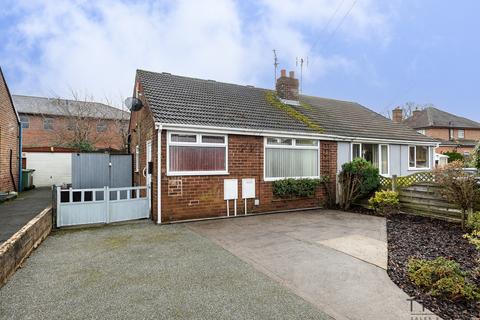 2 bedroom bungalow for sale, Morley, Leeds LS27