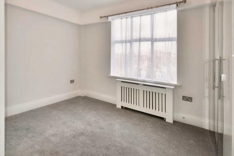 2 bedroom flat to rent, Belgrave Court, Chiswick, Chiswick