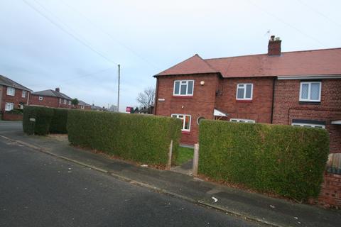 3 bedroom semi-detached house to rent, the oval, Ellesmere Port, Cheshire. CH65