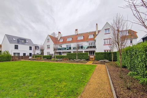 3 bedroom apartment for sale, 4 Cartref Apartments, St Saviour