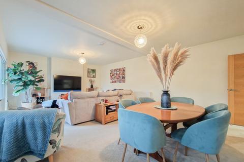 3 bedroom apartment for sale, 4 Cartref Apartments, St Saviour