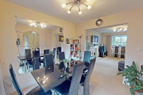 4 bedroom detached house to rent, Hatton Fold, Atherton, M46