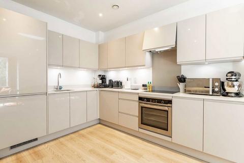 2 bedroom flat for sale, Valencia Close, London E14