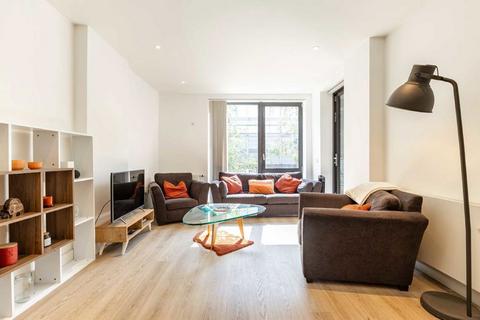 2 bedroom flat for sale, Valencia Close, London E14