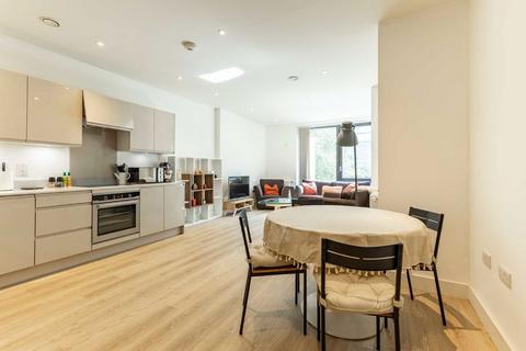 2 bedroom flat for sale, Valencia Close, London E14