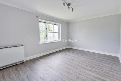 2 bedroom apartment to rent, Lawrie Park Road London SE26