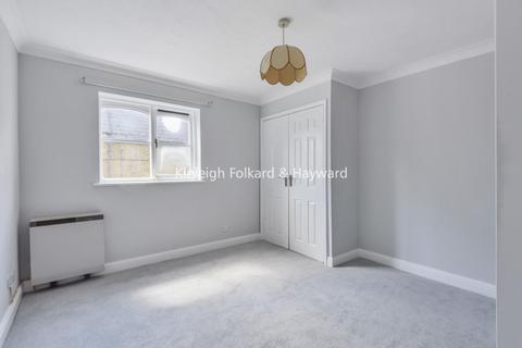 2 bedroom apartment to rent, Lawrie Park Road London SE26