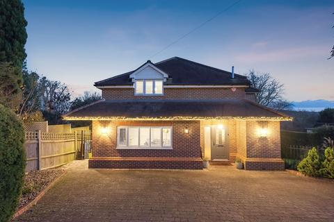 5 bedroom detached house for sale, Starrock Road, Coulsdon CR5