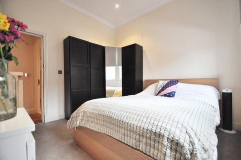 2 bedroom flat for sale, The Clock House, 83 Tweedy Road, Bromley BR1