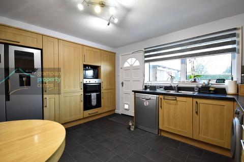10 Dean Place, Mosstodloch, Fochabers, IV32 7JE